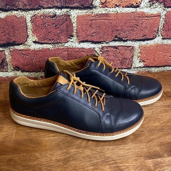 CLARKS Unstructured Amberlee Rosa Lowtop Leather Comfort Navy Sneakers Size 9.5 - Picture 3 of 11